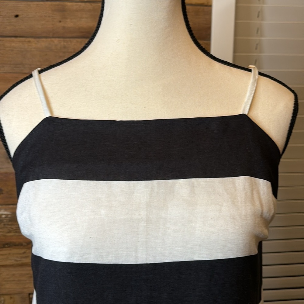 CeCe spaghetti strap, linen dress, beautiful - Picture 2 of 5